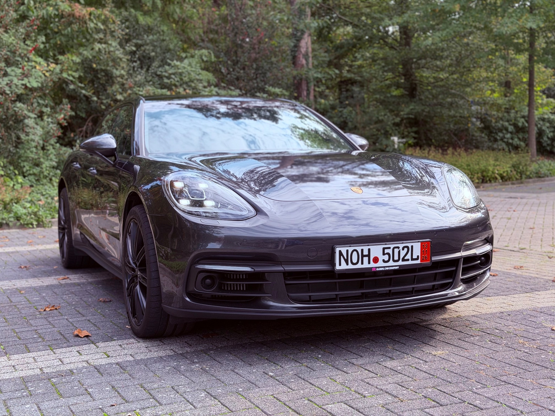 Dovezený vůz Porsche Panamera 4S, číslo A041