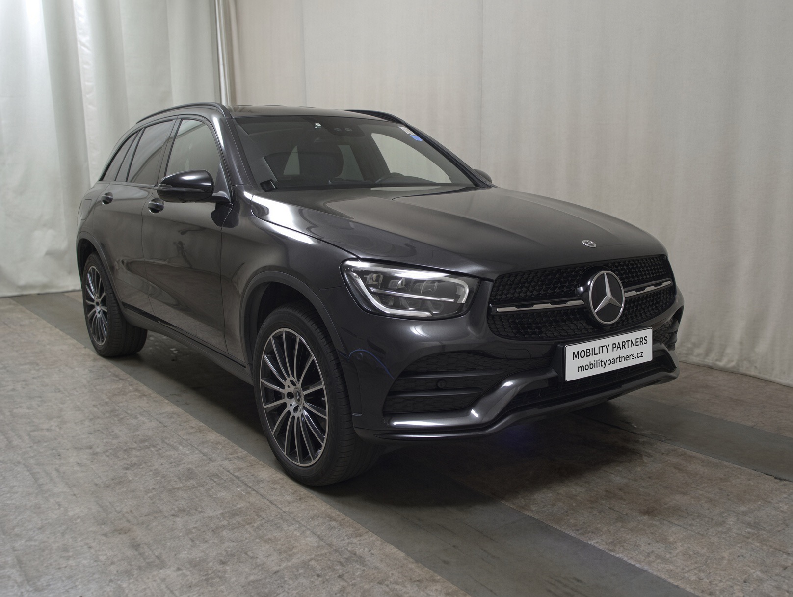 Dovezený vůz MERCEDES-BENZ GLC, číslo 3574