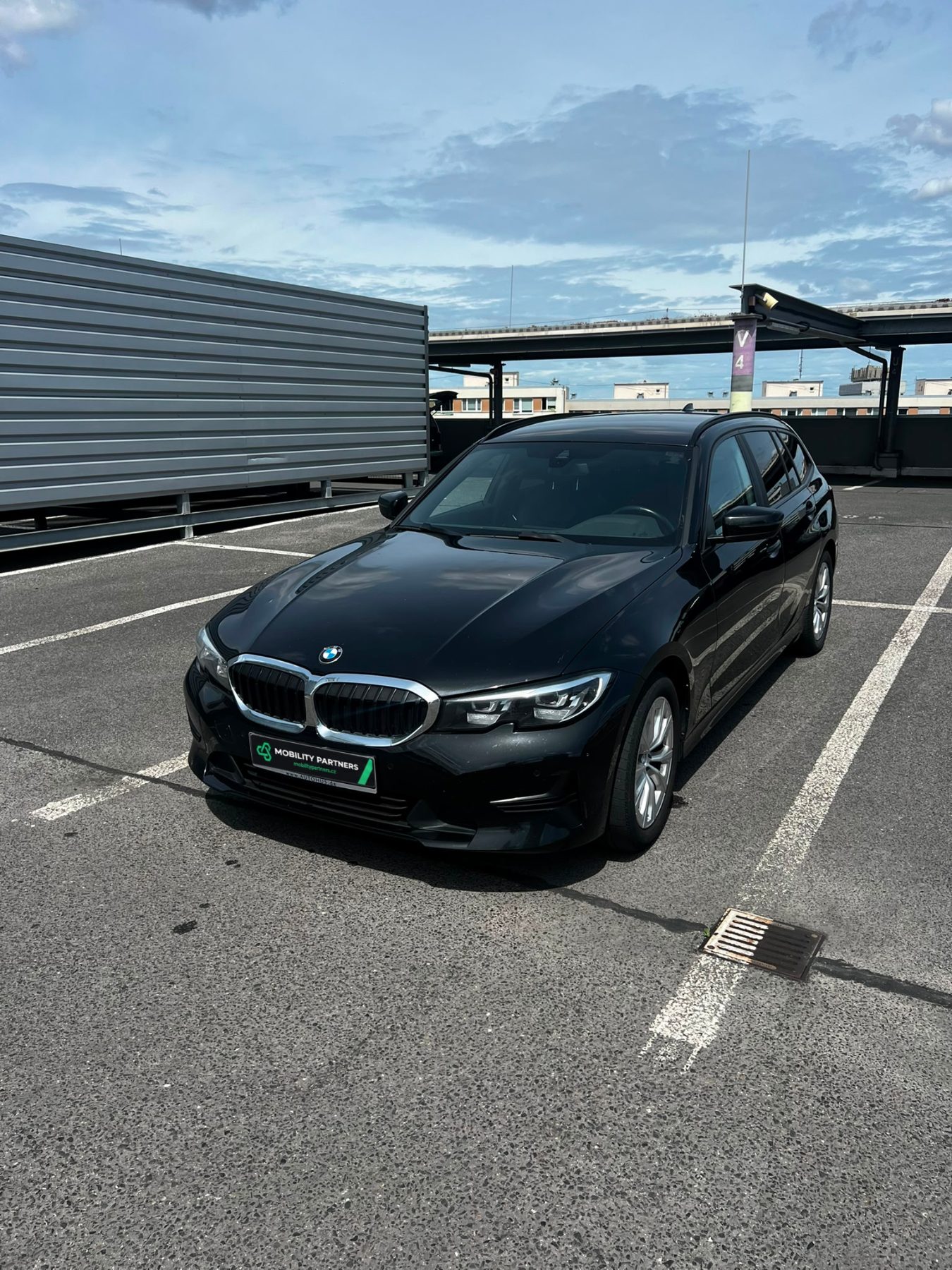 Dovezený vůz BMW 318dA, číslo 2905